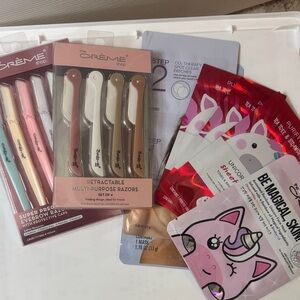 The Crème Shop Multi-Purpose Razors and Skincare Set
